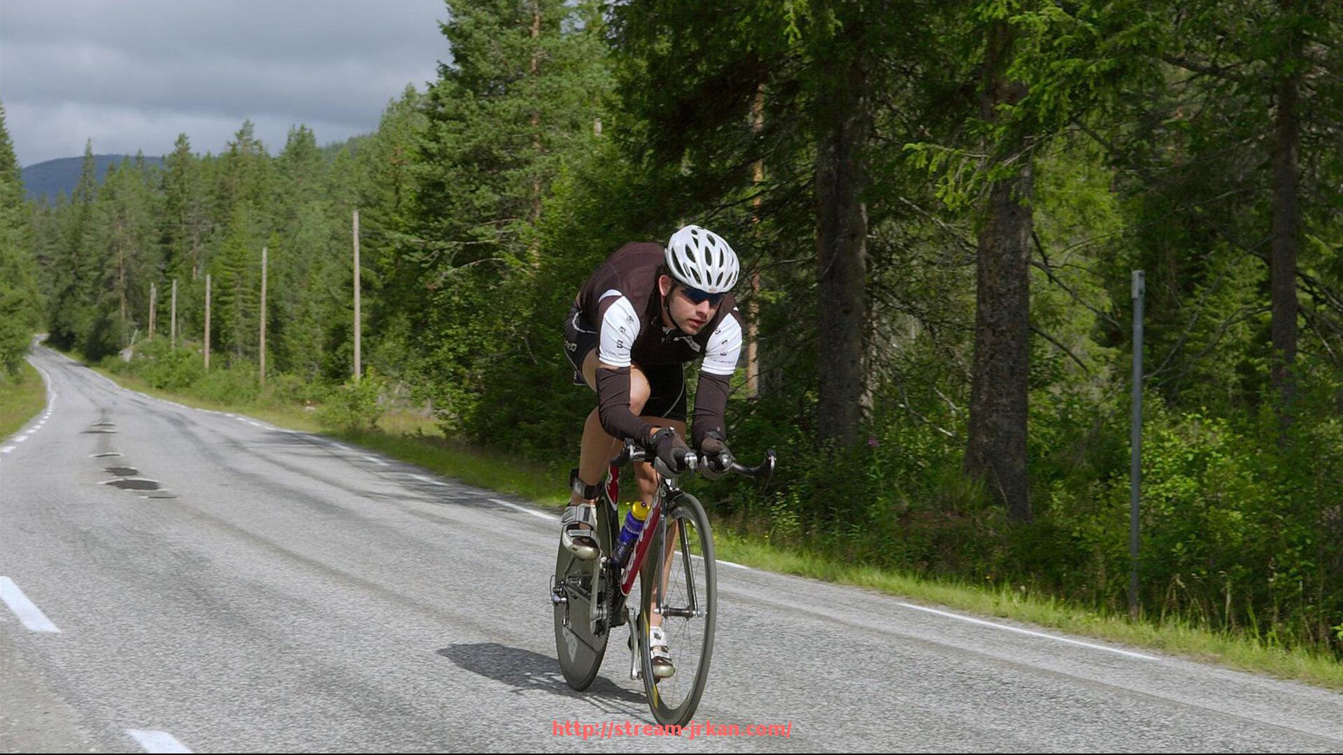 jrkan直播-欧冠射门集锦精选：最佳射门与进攻线路展示